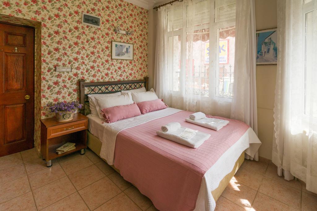 Cunda Altay Hotel Аявали Екстериор снимка