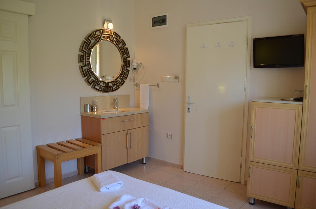 Cunda Altay Hotel Аявали Стая снимка